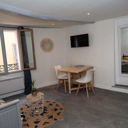 Studio Cosy Dans Centre Historique Avec Parking Apartment Грас Екстериор снимка